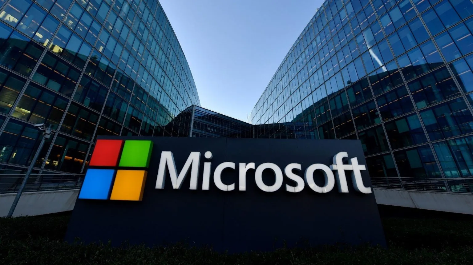 Can You Have Multiple Microsoft Accounts in 2024